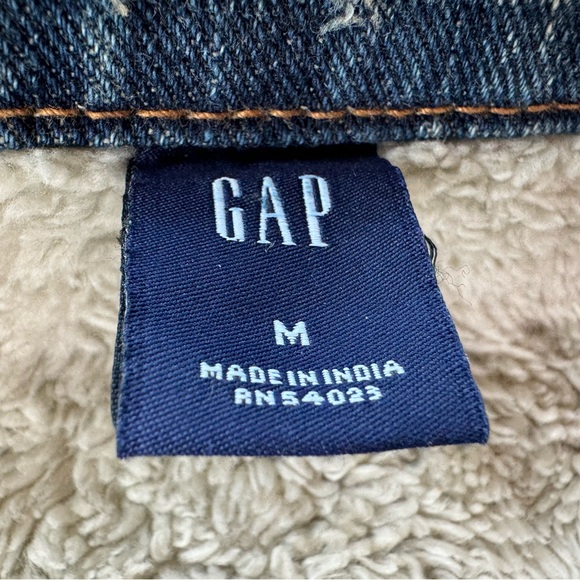 GAP Vintage Women’s Sherpa Lined Jean Jacket Size Medium Preowned/GOOD Condition - Picture 7 of 11